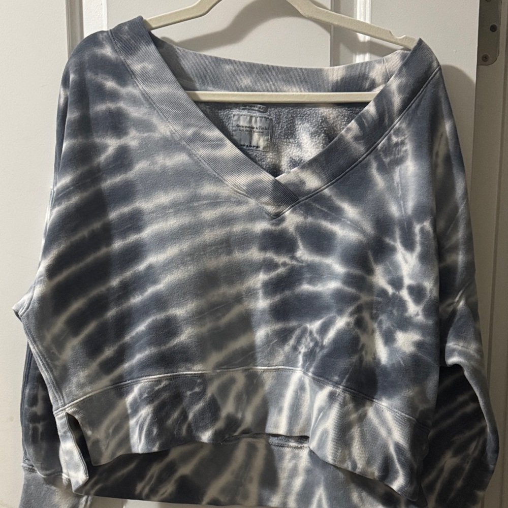 Abercrombie & Fitch Blue Tie-Dye V-Neck Sweatshirt